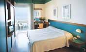 RIMINI Hotel ASCOT **** přímo u pláže polopenze v ceně bazén dítě do 4 let na