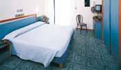 hotel leží přímo u pláže v části Rimini - Mirramare.