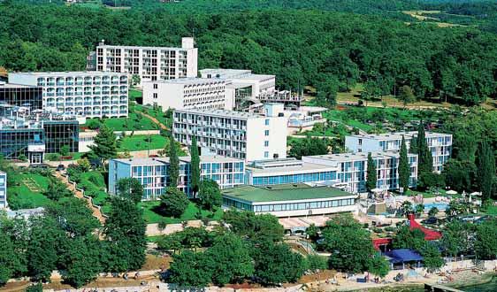 CHORVATSKO POREČ Hotel ZORNA *** kvalitní hotel pro náročnou klientelu all inclusive program sportovní vyžití v blízkosti hotelu all inclusive Poloha: Nově zrekonstruovaný klimatizovaný hotel s 208