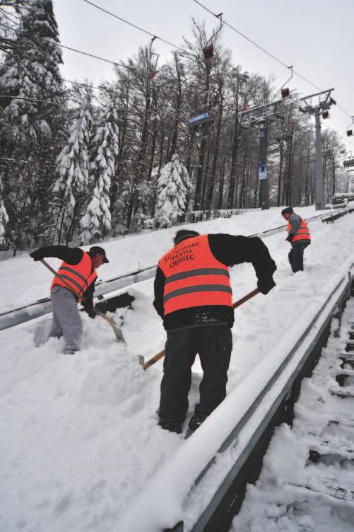 Závěr Veškeré změny za rok 2009 byly řádně zapsány u příslušného rejstříkového soudu v Liberci. Společnost Komunitní práce Liberec, o. p. s., touto cestou velmi děkuje všem organizacím i jednotlivcům, kteří v roce 2009 podpořili její činnost.