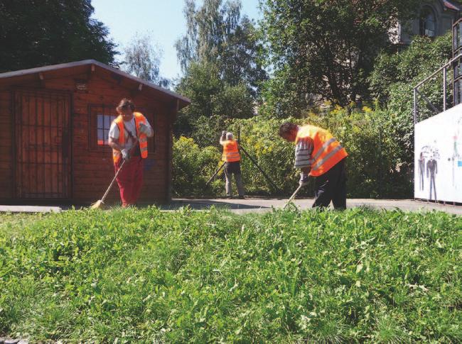 MŠ Nad přehradou, příspěvková organizace úklidové a pomocné práce v objektu a na zahradě, výpomoc v kuchyni (mytí jídelních nádob a táců, výdej nápojů a jídel), odklízení sněhu MŠ u Bertíka, ul.