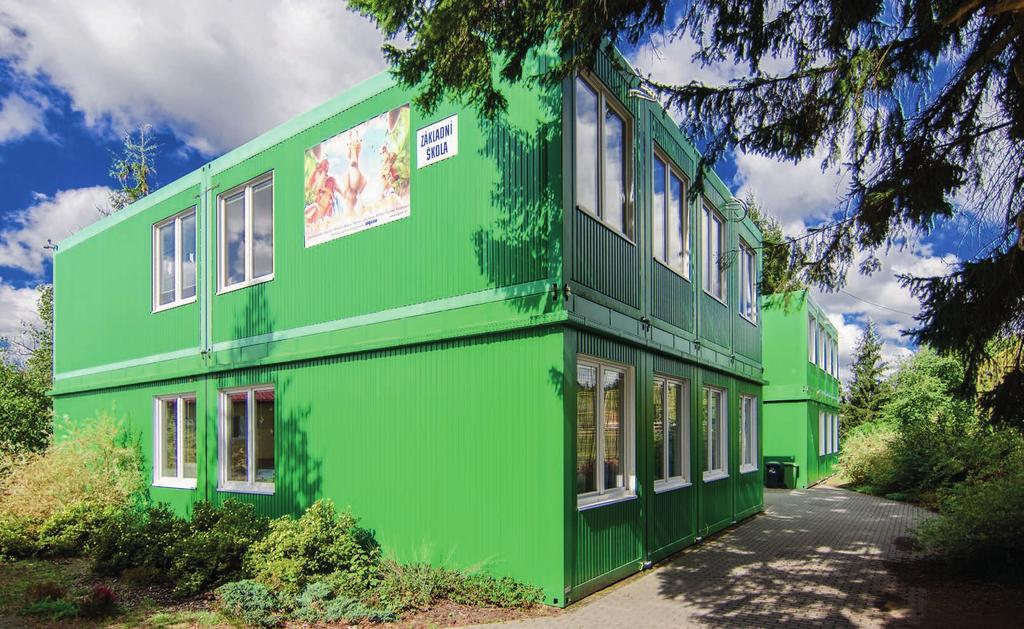 ŠKOLY ŠKOLKY 20 Společnost