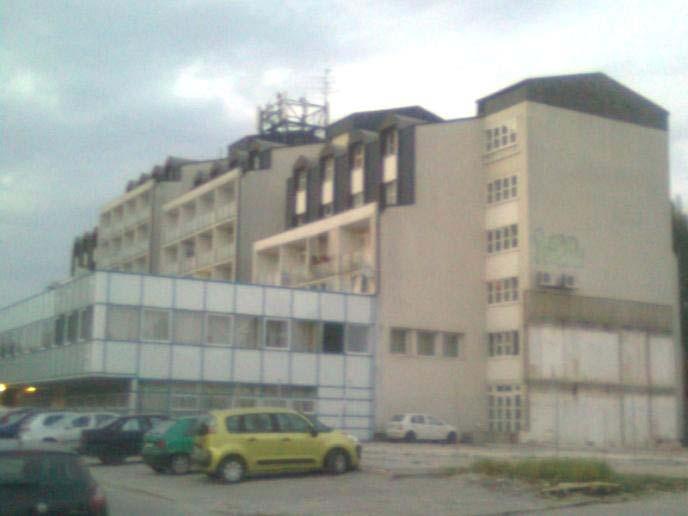 1027, katastrálne územie Lamač, obec Bratislava-Lamač, okres Bratislava IV Celková plocha pozemkov: 7022 m 2 Zastavaná plocha: 2690 m 2 Celková úžitková plocha: 10322 m 2 + garáže
