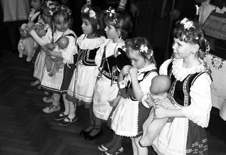 Záznam z představení České mše vánoční, Prodané nevěsty a dalších můžete zhlédnout prostřednictvím našich internetových stránek www. dispora.cz Na srdečnou shledanou.