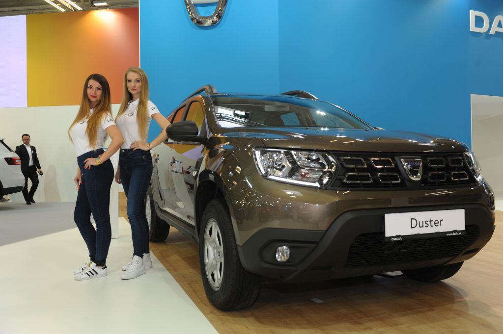 SUV salónu: DACIA