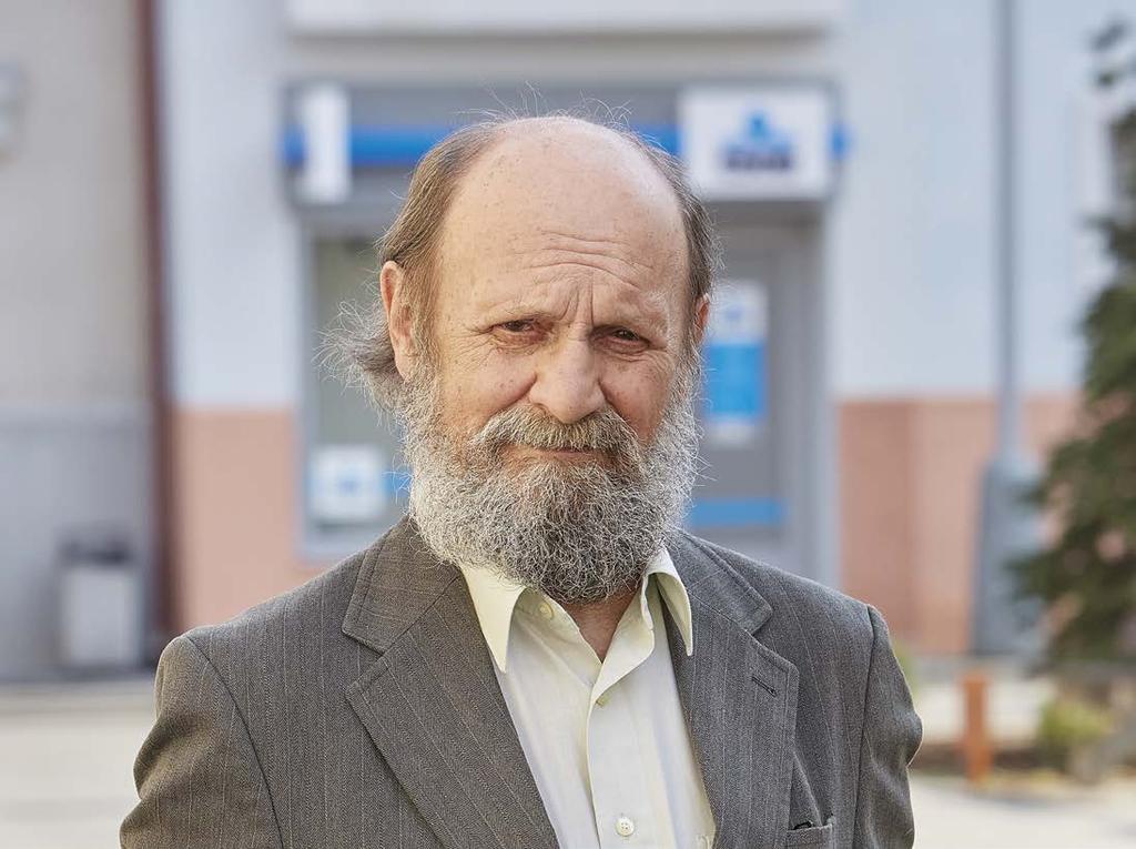 VÁCLAV HELŠUS Ing. LADISLAV PAVLÁT Inženýr Pavlát je vdovec a bez své ženy Kateřiny si v mnohých praktických záležitostech neví rady.