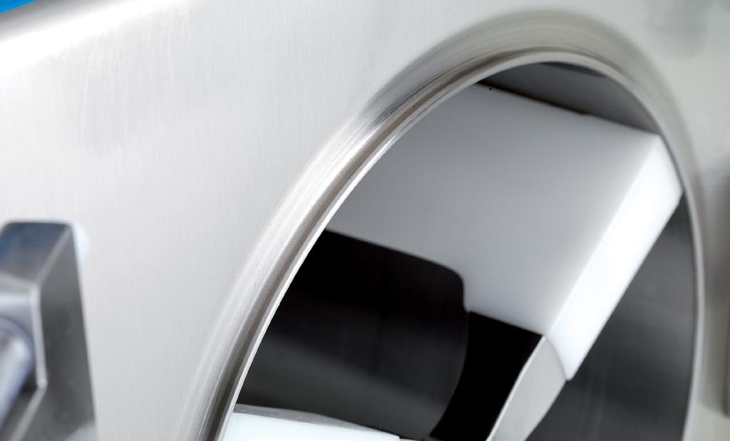 běhe čistího progarmu vyhřívan ÚSPORA high efficiency Navaděč zmrzliny je odnímatelný,což usnadňuje čištění a odstanění každého zbytku zmrzliny