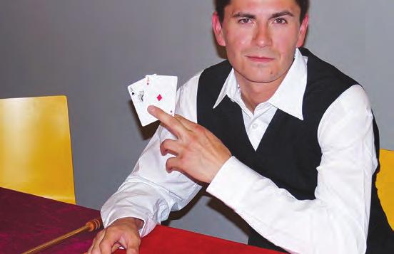 Poker, X Poker, Kostky, Gotes, skořápky, Farao Po skončení her probíhá dražba, draží se směnky z banky nebo připravené ceny Součástí programu může být