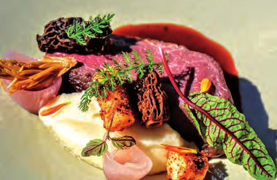 Jeseníky, východní Sudety, se stále vrací k původní typické gastronomii, která staví na tradici a historii nejvyšších moravských hor. Samozřejmostí je místní původ surovin.