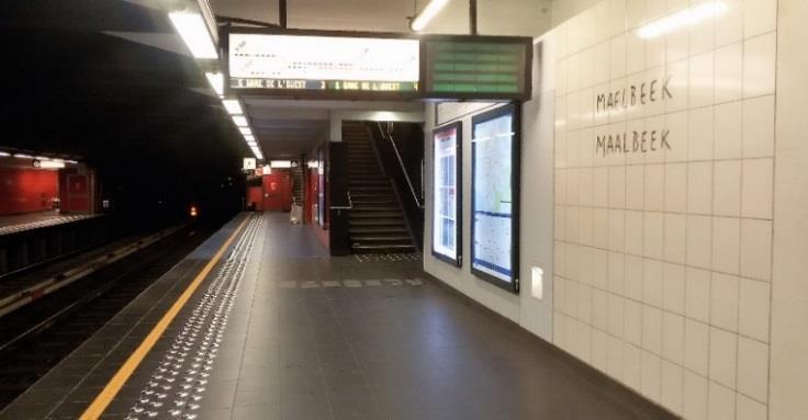 Stanice Art-Lois je rovněž přestupovým uzlem a stanicí, kam při teroristickém útoku mířila souprava vlaku ze stanice Maelbeek.