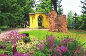 Zámky, hrady, tvrze a jiné kapitola Arboretum