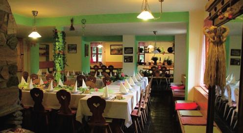 staré sklářské hospody. Stylová restaurace nabízí chutná jídla po celý den.