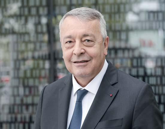 2 VODA PRO VÁS Zákaznický magazín skupiny Veolia ČR PROSINEC 2017 Antoine Frérot: Nejsme globální, ale multilokální společnost S předsedou představenstva a generálním ředitelem skupiny Veolia