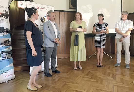 6 Dobré skutky našich zaměstnanců Společnost MORAVSKÁ VODÁRENSKÁ, a. s. (MOVO), umožňuje svým zaměstnancům získat finanční podporu na projekt, jenž má veřejně prospěšný charakter a který realizují ve svém volném čase.