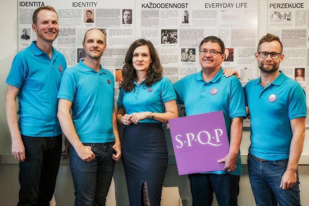 Výroční zpráva Společnosti pro queer paměť, z. s., za rok 2017 sídlo spolku: Na Strži 1683/40, 140 00 Praha 4 webové stránky: www.