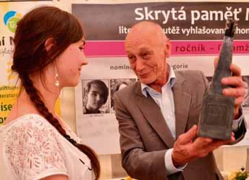 Do jeho areálu zamířil také náměstek hejtmana Roman Celý. Na indiánskou tematiku byl zaměřený Dětský den Krajského úřadu Jihomoravského kraje, který se uskutečnil 8.