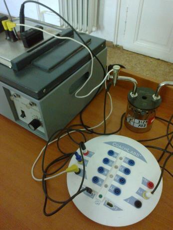 4 Systém IP - Coach Na laboratórnych cvičeniach budú niektoré úlohy merané pomocou systému počítačom podporovaného laboratória IP - Coach. Aký je to systém, z čoho pozostáva?