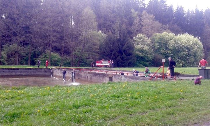 březen 2017