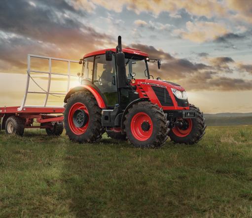 Uplynulý rok se nesl také ve znamení představení produktových novinek. Již v roce 2015 byla veřejnosti představená nová generace motorů ZETOR splňující aktuálně platnou nejvyšší emisní třídu STAGE IV.