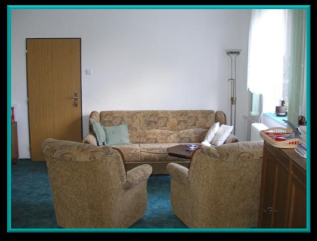 108/2006 Sb. O sociálních službách. Číslo registrace - 6425072. Poradna je pověřena Jihočeským krajem poskytovat své služby číslo pověření je OSVZ/116/2017. Služba je poskytována ambulantní formou.