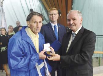 ze společnosti Můj život s Orlem je název sbírky vzpomínek, které sepsal František Hudeček, člověk, který svůj život opravdu žil s Orlem.