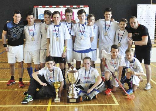 Nivnice si po zlepšené druhé půlce poradila se Sokolem Adamov 5:2 a Gepardi porazili Vyškov 4:1. Uherský Brod si v prvním semifinále lehce poradil s Olešnicí, vyhrál 9:0.