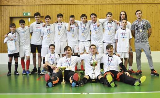 sport 2. Dolní Bojanovice Hned první zápasy pomyslně rozdělily šestku na dvě trojky. Nové Město, Kněždub a Slovácko se prali o umístění na podiu, Kunštát, Vyškov a Oslavany naopak o 4. až 6. místo.