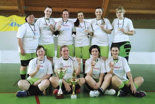 sport V prvním čtvrtfinále si Dolní Bojanovice poradily 7:1 s Hranicemi. Druhý zápas vyřazovacích bojů mezi Kuřimí a Zlínem byl podstatně vyrovnanější.