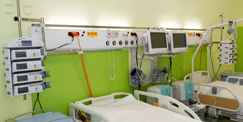 přenos plynných a elektrických médií do prostoru v