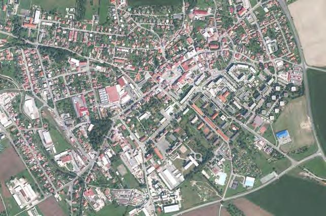 Dnes je Dobruška průmyslovým městem, ve kterém žije cca 7 000 obyvatel (včetně několika připojených obcí).