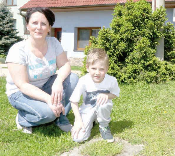 Poukaz na proměnu předzahrádky převzala z rukou spolumajitelky společnosti