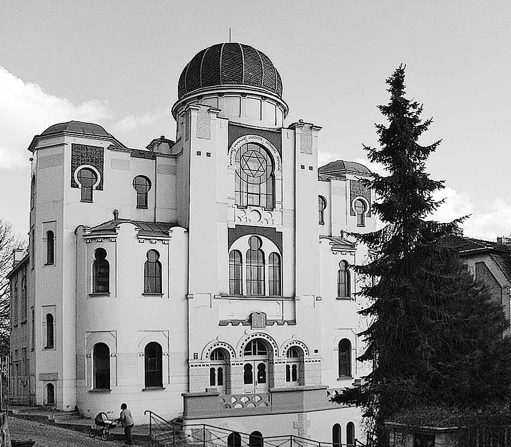 výročí Děčínská synagoga oslavila sto desáté narozeniny Ad mea ve esrim! Do sto dvaceti! Toto přání alespoň jednou za rok zaslechne každý z nás.