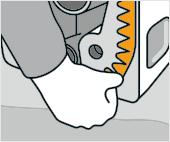Strana 6 / 6 30. krok Před přišroubováním WC na stěnu je ještě nutné nainstalovat protihlukovou izolaci.