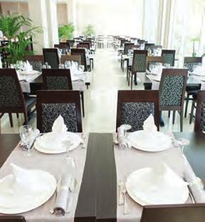 slunečník/pokoj) VYBAVENÍ: recepce trezor zdarma výtah restaurace s terasou aperitiv bar konferenční místnost bar před depandancí venkovní bazén se sladkou vodou lehátka zdarma WiFi ve společných