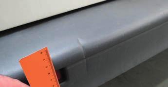 leštěním U dekorativně upravených nebo nelakovaných
