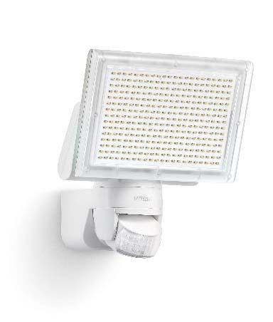 XLED home 3 Reflektorové světlo pro váš dům. Světlo pro plochu o velikosti 300 m 2 jasné jako den. Denní světlo končí, reflektor LED začíná.
