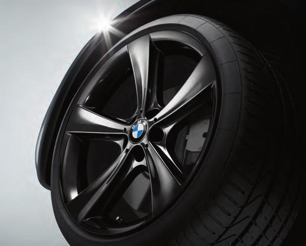 BMW ZK MKL CZE S T / Doporučené pneumatiky Pokud se rozhodujete o nákupu nových pneumatik, doporučujeme kou - pit ty, které poznáte podle pěticípé hvězdy na bočnici.
