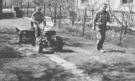 PRO MILOVNÍKY STARÝCH STROJŮ TERRA-VARI TECHNICKÉ NADŠENCE AGRO-VETERÁNISTY Věnujeme se