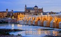 deň: Po raňajkách prehliadka historického centra Santiago de Compostela a návšteva Baziliky, kde sa nachádza hrob sv. Jakuba apoštola.