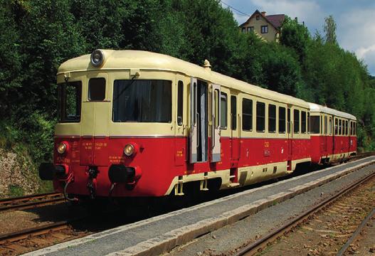 ČERVENEC M 240.0100 15. ČERVENCE Králický Sněžník 071 Pravidelné historické výletní vlaky Králický Sněžník v turisticky atraktivní oblasti Pardubického kraje. M 286.
