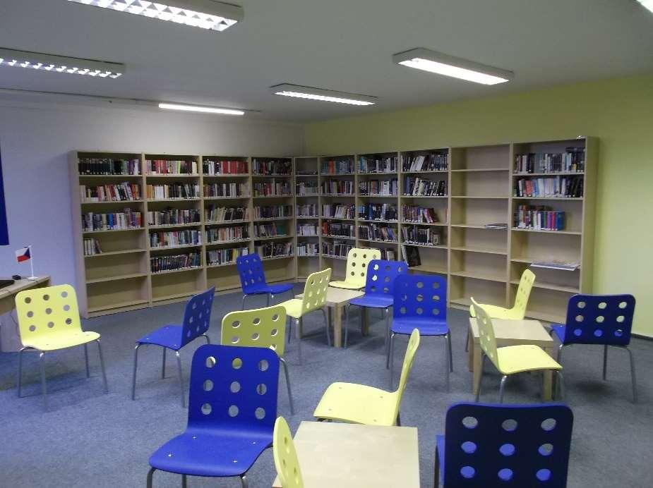 17. Programy a projekty Naše gymnázium se pravidelně uchází o granty, které se orientují na podporu mezinárodních studentských aktivit.