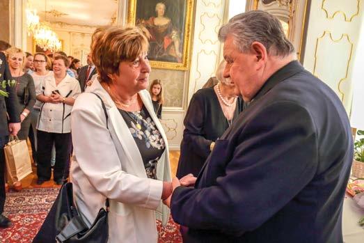 výstavbu RD dle nabídek ve výběrovém řízení. Budou-li s těmito zájemci uzavřeny kupní smlouvy, pak nám z 26 parcel zbydou již jen dvě. Poslední bod z prodejů pozemků byl odložen na příští jednání.
