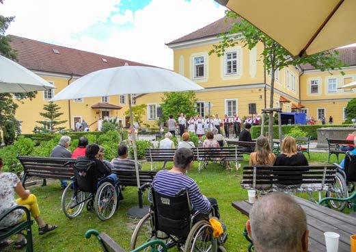 SPOLUOBČANÉ Doležal Václav (1928), Kvasnička Jan (1932), Čápová Jarmila (1935), DS Bočan Jiří (1936), Taranzová Eva (1936), DS Průchová Emílie (1937), DS Novotný Jiří (1940), Vandělík Josef (1941),