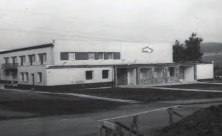 Je sice fajn, že se ještě najdou lidé, kterým není lhostejné, že je někde svinčík a jdou ho uklidit. Jenže to jsou zpravidla lidé, kteří ten svinčík nedělají a dělají tak práci za jiné.