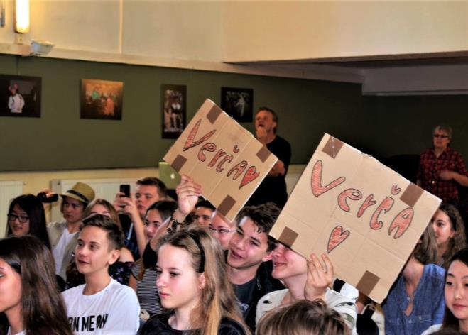 Vybíraly se písničky, zkoušelo se a 25. dubna vše vypuklo.