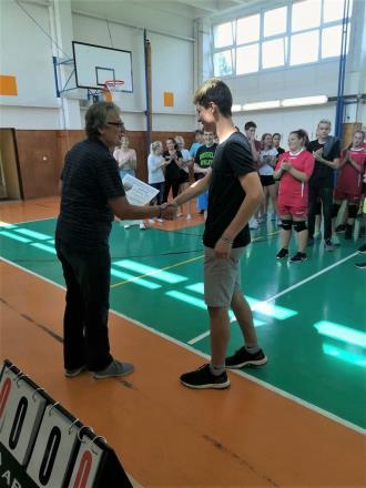 Tým to však nepoložilo, naopak jsme se semkli a bojovali jsme i za obě zraněné holky. Celkové umístění v horní polovině tabulky (9.