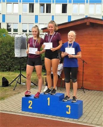 Počasí se naštěstí umoudřilo a z ranního deště nic nebylo.