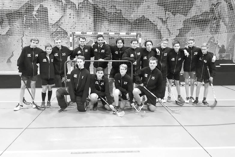 Florbal Muži si vyšlápli na vedoucí Lanškroun, žáci hostili domácí turnaj Muži: Pardubická liga První hrací víkend po vánoční pauze se poličští florbalisté vydali v sobotu 6.