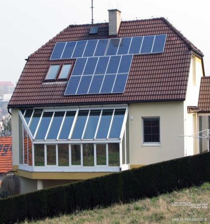 vo verejnom i privátnom sektore fotovoltaika veľkou výhodou FV systémov