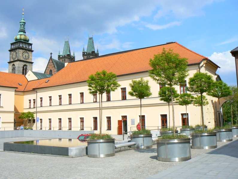 Regionální kancelář pro Královéhradecký kraj RegioCentrum Nový pivovar Soukenická 54/8 500 02 Hradec